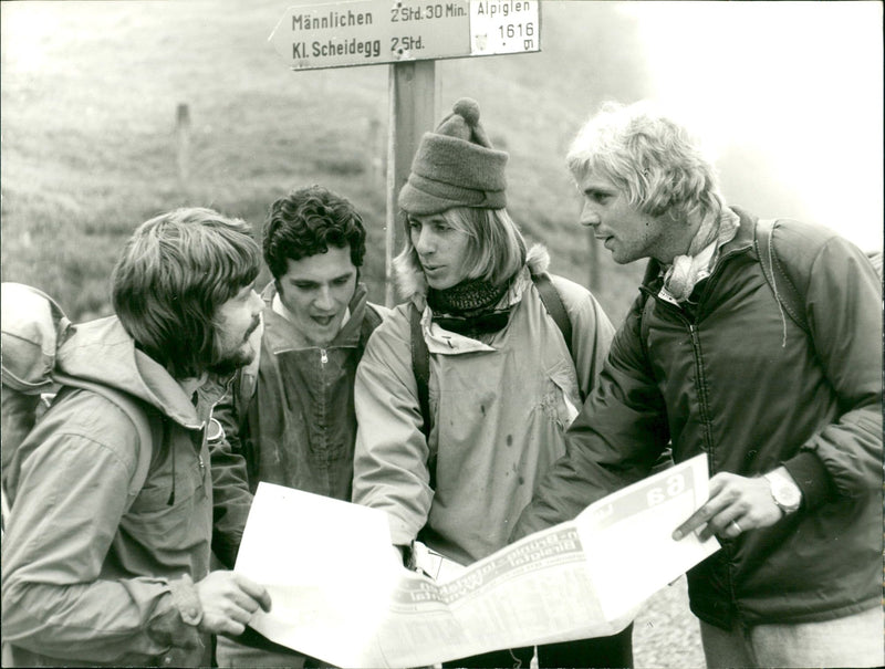 FOUR YOUNG PEOPLE VOLO WERNER ASAM GUNTHER ZIEGLER ALEXA FILM MICHAEL PLAYER - Vintage Photograph