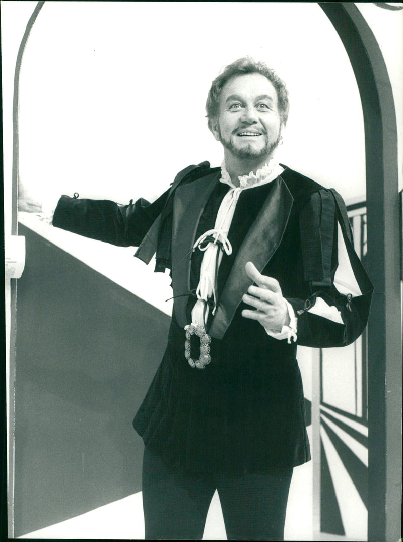 1979 MARIK SPA MUSIC ZDE PETER MINICH OPERATTA SCENE IERBERT - Vintage Photograph