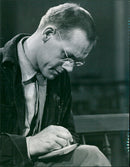 TELEVISION COURT ARTISTIC STARS DOCK MEN BREINEN HEURLING WRITER - Vintage Photograph