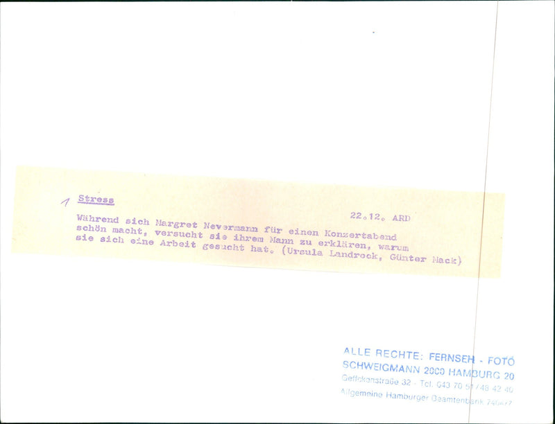 STRESS MARGRET NEVERMANN ILIR STILL DOING CONCERT - Vintage Photograph