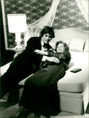 WOMAN BLOIBT CONCERT HAS ALREADY MADE HERSELF IMMEDIA - Vintage Photograph