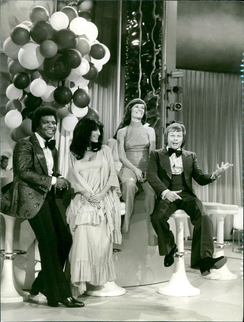 ALL SONGS THESE FOUR HAVE MUSIC TOPIC TOGETHER SING BIE - Vintage Photograph