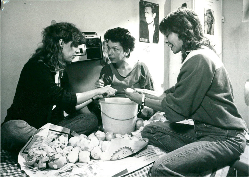 1987 EFAN GNISS FULL ANSTALT HAFTANS TRLT RADBRUCH CHUR ROTH FILM - Vintage Photograph