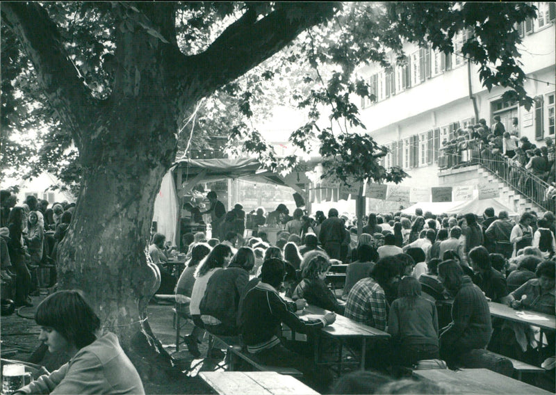 DISTRIBUTION STREPENFEST MUSIC - Vintage Photograph