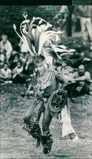 1990 SUMMERIME MAICAL TOTOL SUAUER VOGEL LIEDER PARK MUSIC FUPIS - Vintage Photograph