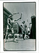 1985 SUMMERIME WHEEL CIRCUS AMERICANS WHO SPREAD MUSIC COUNTRY - Vintage Photograph