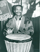 1999 THEATS ENGLISH THEA DANNY PLAYS ROCK MUSICIAN KAT MICK - Vintage Photograph