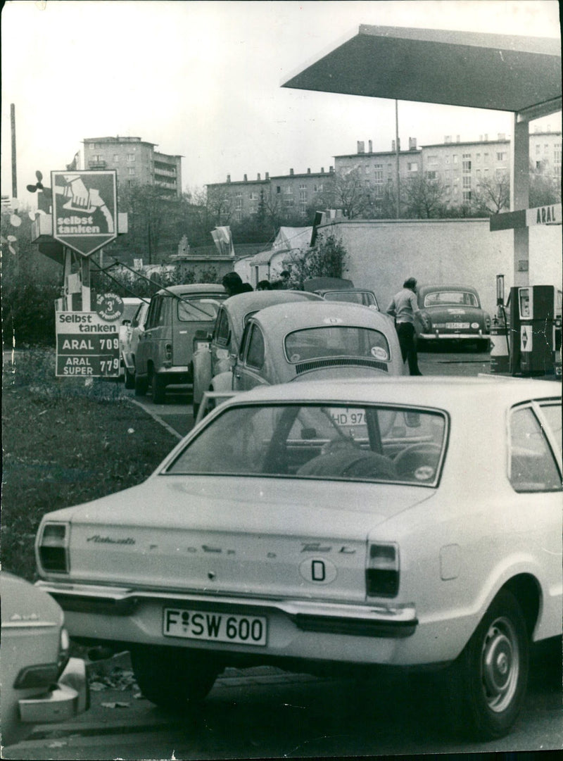 TANKSTE MOTI ARAL SELFREFUELING ILL SUPER - Vintage Photograph