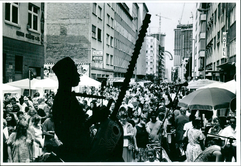 1998 URSEL HOT FOOD BROKEN MUSIC AND BRIGHT SUNSHINE ATTRACTED CURIO - Vintage Photograph