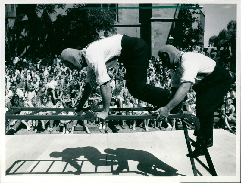 MMERTIN PARK MUSIC SOLO SUMMA TENE UCHTEN EFFLUENT HIGHNES - Vintage Photograph