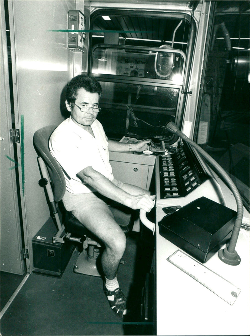 1986 PENBAHNEN BUSS PERSONAL DRIVER TRAM DRIVER CONT ROTH ROCK FILM - Vintage Photograph