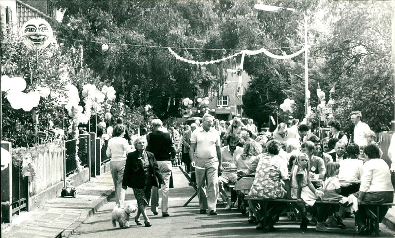 1983 Street and district festivals in Hedernheim - Vintage Photograph