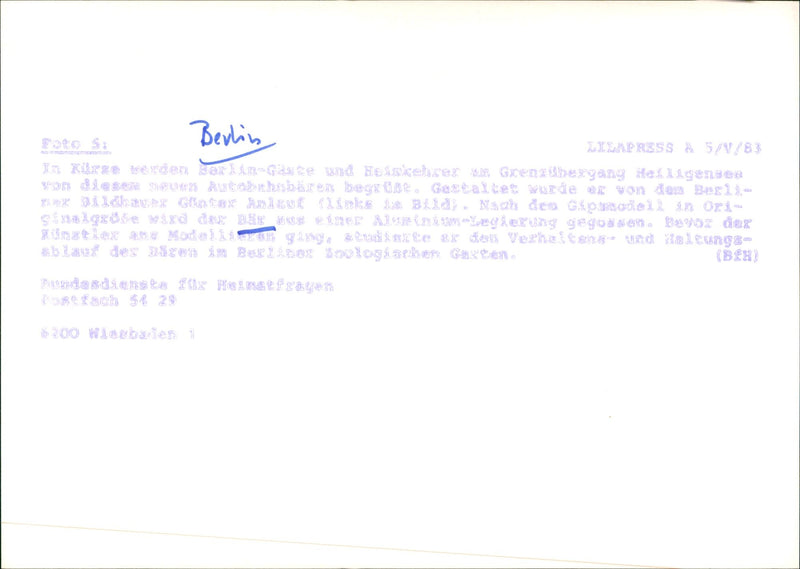 BERLINER BERLIN LILAPRESS SEEDEN SER ICE AND REINKALTER GRENZUBERGANY MODEL - Vintage Photograph