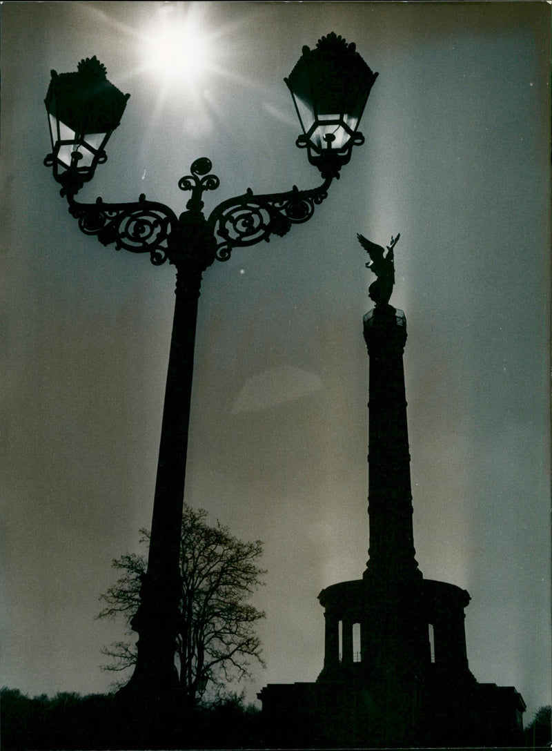 1987 BERCJPG GUTHMANNBALL MILLENNIUM ROCK ARTIST MUSICIAN BRITISH - Vintage Photograph