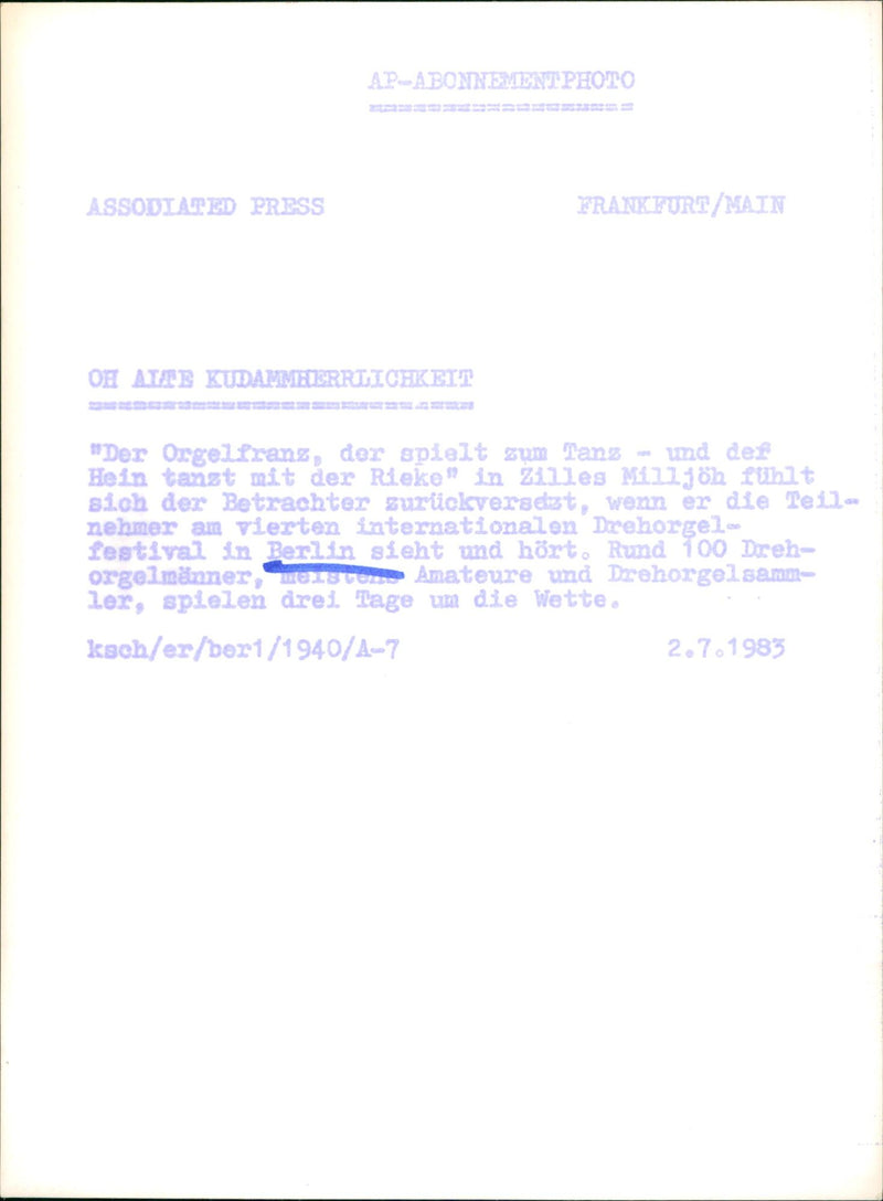 1983 LEARNING CASTLE AROUND FILM OZGELMENNER AMATEURS AND FESTIVAL PRESS - Vintage Photograph