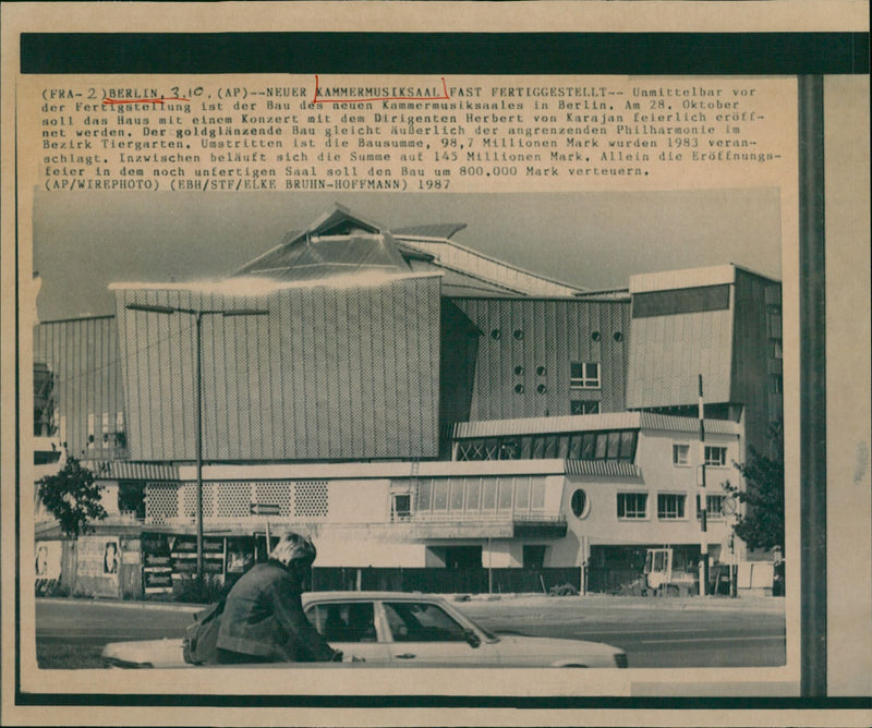 1987 Construction of the new chamber music hall in Berlin - Vintage Photograph