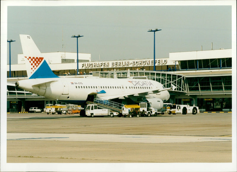 1999 REFELD MELDEPRESS FILM ALEX VOLKEL DATE LOCATION BERLIN - Vintage Photograph