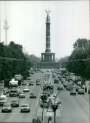 1991 BERCJPG GUTHMANNBALL MILLENNIUM COMPU ROCK ARTIST MUSICIAN BRITISH - Vintage Photograph