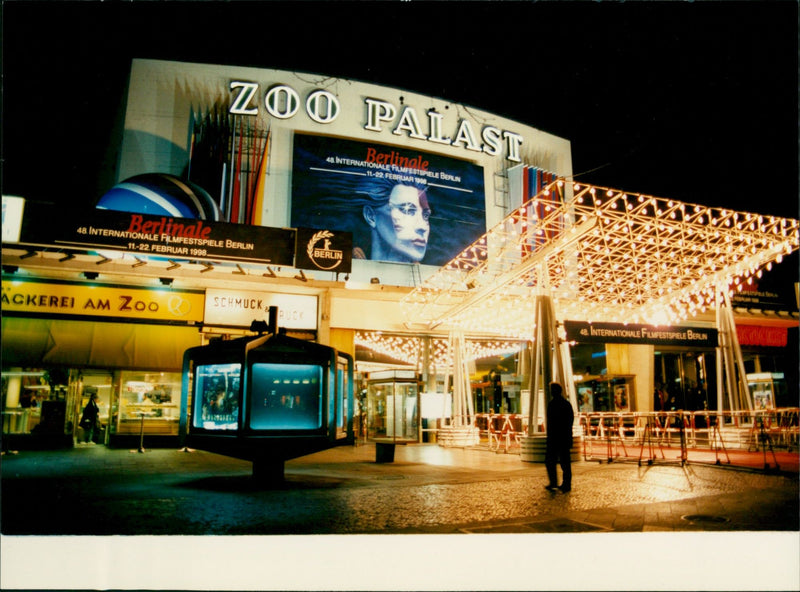 1999 PLIN BERLIN FILM FESTIVAL BIGGEST FESTIVALS - Vintage Photograph