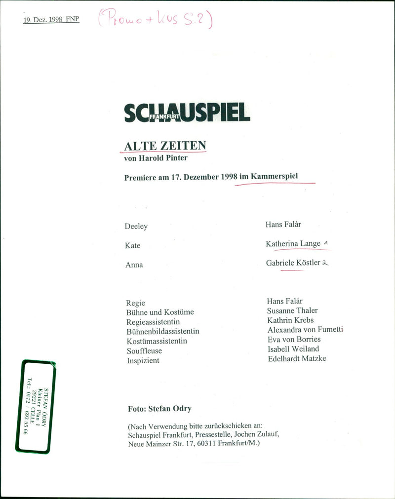 1998 URBAN UCKE ACTING OLD TIMES HAROLD PINTER PREMIERED - Vintage Photograph