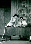 1997 PEOPLE AN ANGEL NAMED SCHMITT MUSICAL PLEASURE PLAY JUST SCHEU PREMIERE - Vintage Photograph