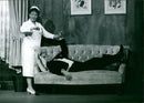 1997 PEOPLE FNP VOLKTHEATER FRANKFURT AN ANGEL NAMED SCHMITT MUSICAL PREMIERE - Vintage Photograph