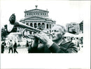 1988 MUSICIANS MIDDLE FRANKFURT GRANDPAS BERLIN BACKYARD FESTIVAL - Vintage Photograph