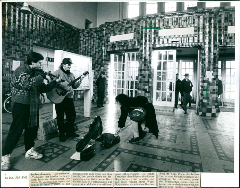 MUSICIANS YOUNG YESTERDAY BEATLES REVERBERATED WHO JUST THROU - Vintage Photograph