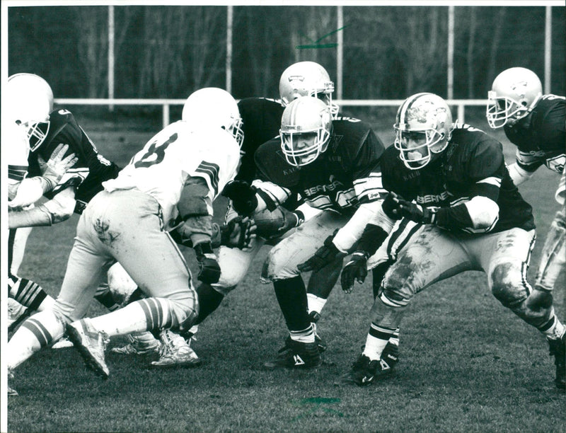 FRANKFURT GAMBLERS BEAT ISENBURG JETS FOOTBALL PETER ANDY - Vintage Photograph