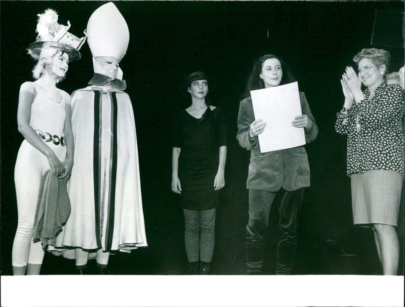 1980 SCHOOLS BARBARA WETZEL JUTTA HEIKE DUNKEL AND STEFANIE WALLACHE MICHAEL FILM - Vintage Photograph
