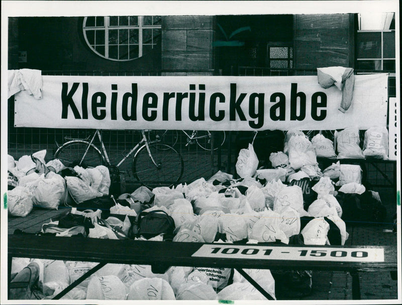 1989 FRANKFURT MARATHO MANNER ROBERTSON LINE FRANEN LINDA FILM - Vintage Photograph