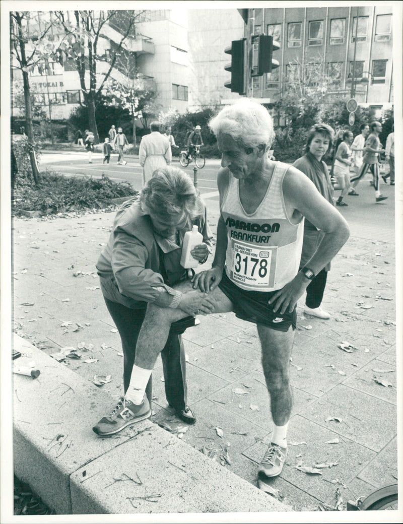 PRATHON FRANKFUR WOMEN KIRKEBERG MANNER BASS GRUNING ELLIS EMPTY FILM - Vintage Photograph