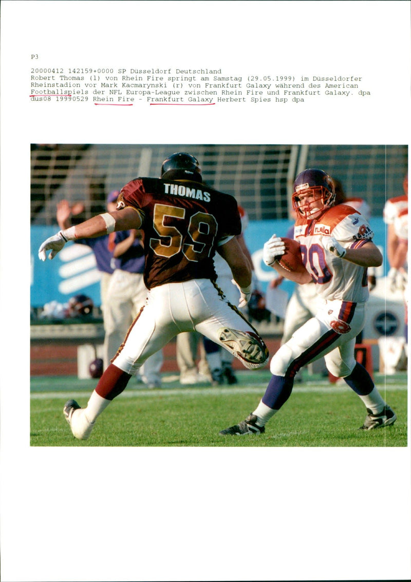 1999 FRANKFURT AMERICAN FOOTBALL GAME NFL EUROPE LEAGUE BETWEEN RHE ROBERT - Vintage Photograph