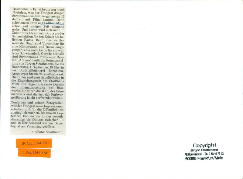 1994 SWIMMING TADT MITTE HOTELS HELPS HOTEL JURGEN PAST FILM - Vintage Photograph