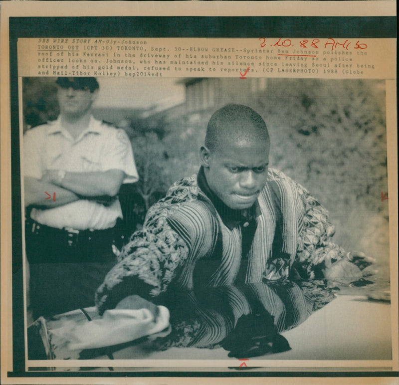 1988 SUMMER SEOI LETIK SPRINTER BEN MINTIN JOHNSON OFFICER FERRARI POLICE - Vintage Photograph