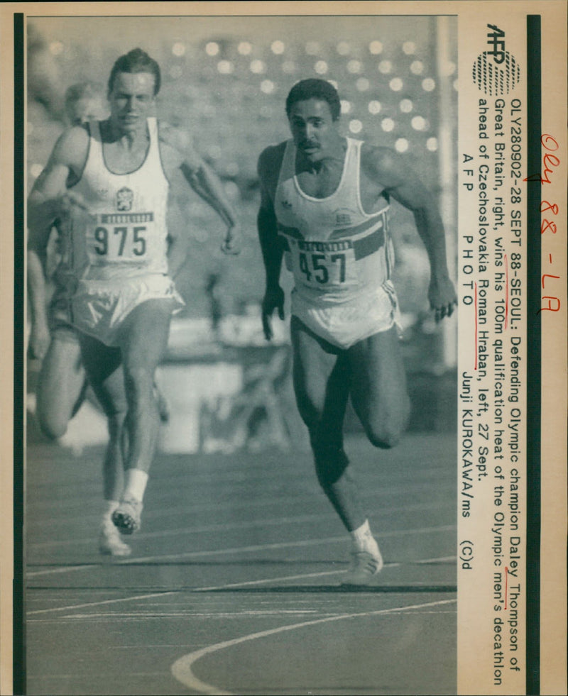 SUMMER SEOI LETIK OLYMPIC DECATHLETE DALEY THOMPSON GREA CHAMPION BRITAIN - Vintage Photograph