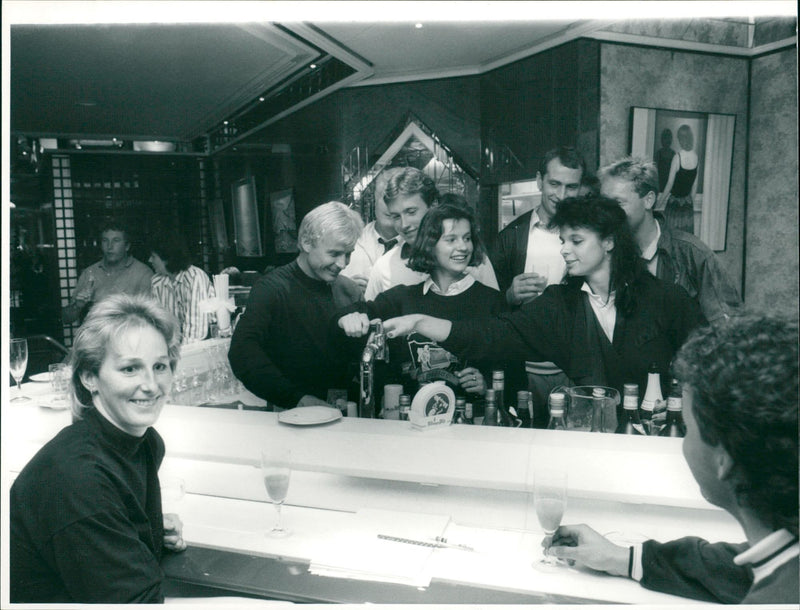 SUMMER INE FTEN MIXED COPYRAGIRL JOCHEN GUNTER WITTELSBACHEPAL FILM - Vintage Photograph