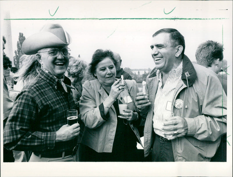 1989 SOLID CERICAN WITTELSBILEE STADTSPARKAS FILM - Vintage Photograph