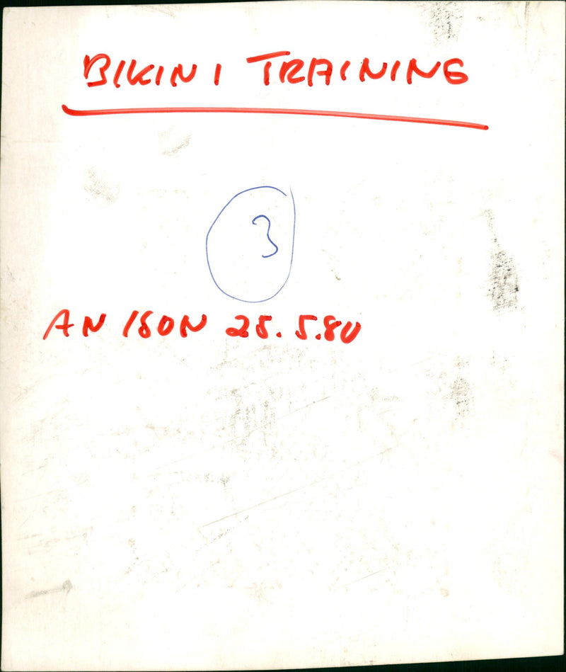 1980 BIKINI TRAINING MINES RCOURS - Vintage Photograph