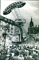 1982 VOLKSFES MAIN TEST BARLEUS MAAR SARANGER LOOPING GONDOLA MAINFEST FILM - Vintage Photograph