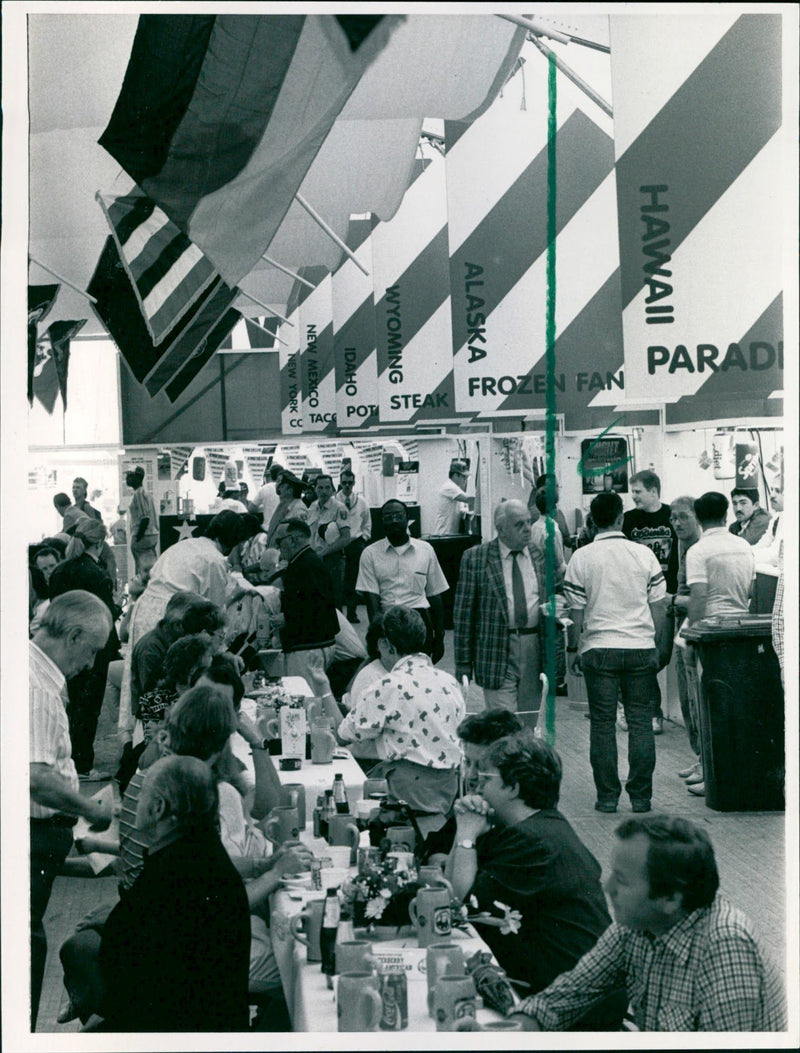 FOLK FESTIVAL GERMAN AMERICAN FOLK FESTIVAL FRANKFURT FILM - Vintage Photograph