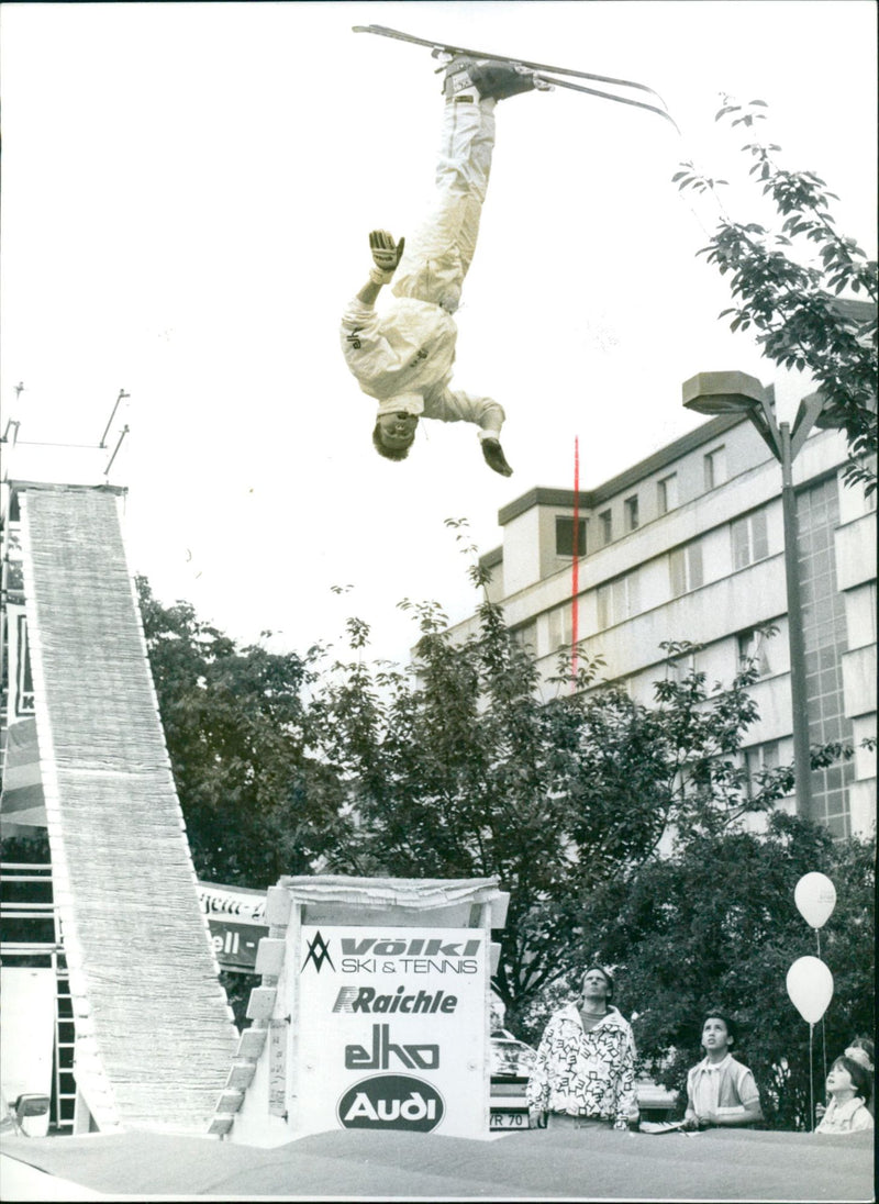 1988 FUGANGER RALLEY FILM FUGANGE RALLYE TRAFFIC ANISE - Vintage Photograph