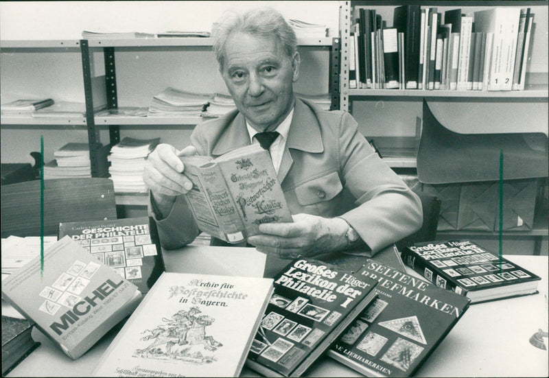 1988 GRAY PANTHERS FFUU TRAINEES FROG DEPENDENT MODEL LANDS MARITAL FLAU COM GRAF - Vintage Photograph