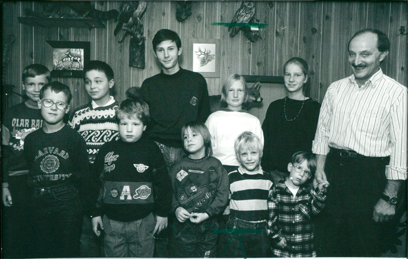 GRAY PANTHERS FFUU TRAINEES FROG DEPENDENT MODEL LANDS MARI GRAF - Vintage Photograph