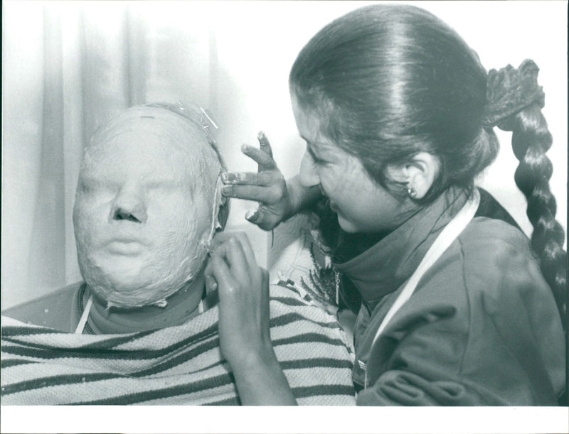 VARIETE SCHOOLS SCHULER SHEAT ACTING SCHOOL SCHOOL - Vintage Photograph