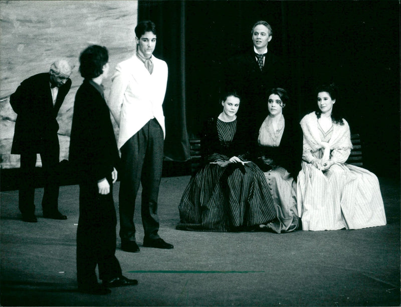 SCHOOLS SCHULER SHEND SCHOOL DRAMA VARIETE ROTH POET - Vintage Photograph