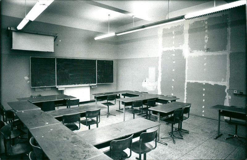 1993 MUSIC LEVEL KREDL TEACHING SITUATION ONES FRANKFURT - Vintage Photograph