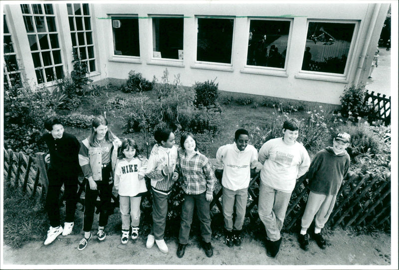 1995 MUSIC LEVEL KREDL RHUBARB MOTHS BEANS SALAD SUMMER HOLIDAYS - Vintage Photograph