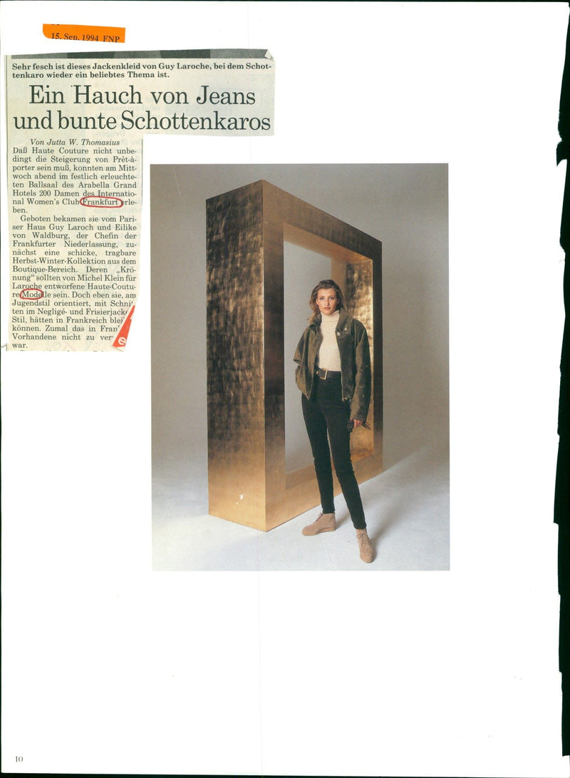 1994 LUXURY TENT WHICH LOCATED ABOVE LUCAEBRUNNEN AND LARGE GRAND FILM - Vintage Photograph