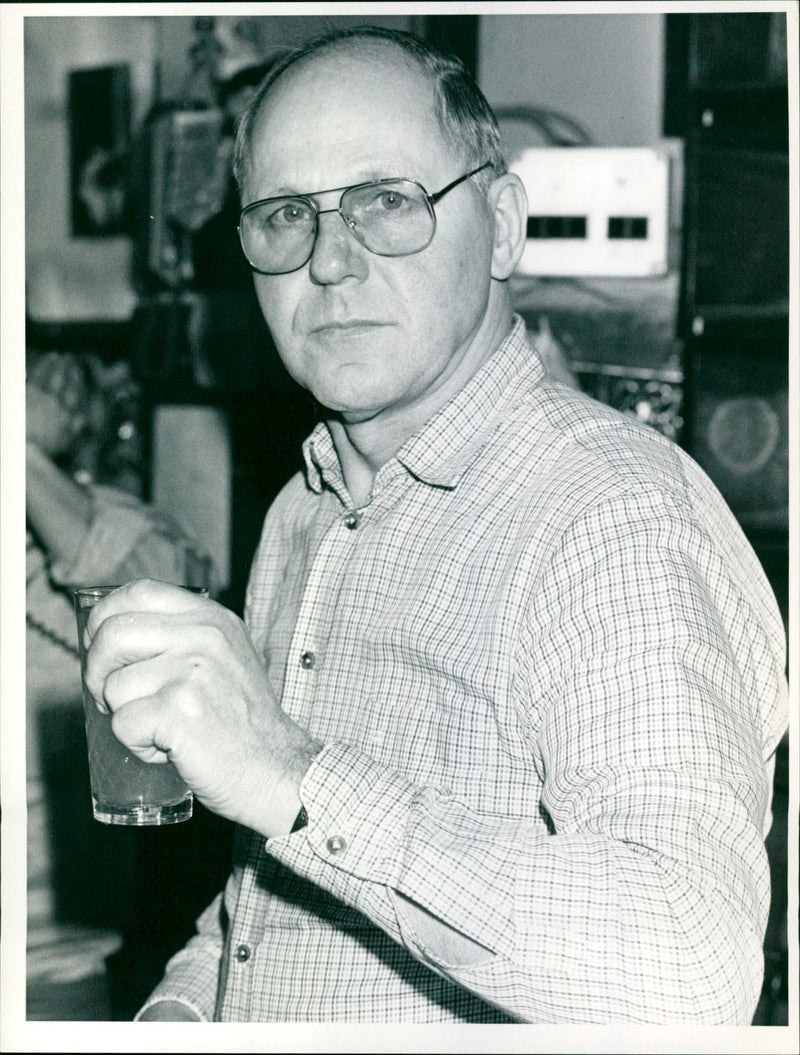 ACHSENHAUSEN LOCAL ANFELWEIN WAGNER SAPERS FILM WITTELS - Vintage Photograph